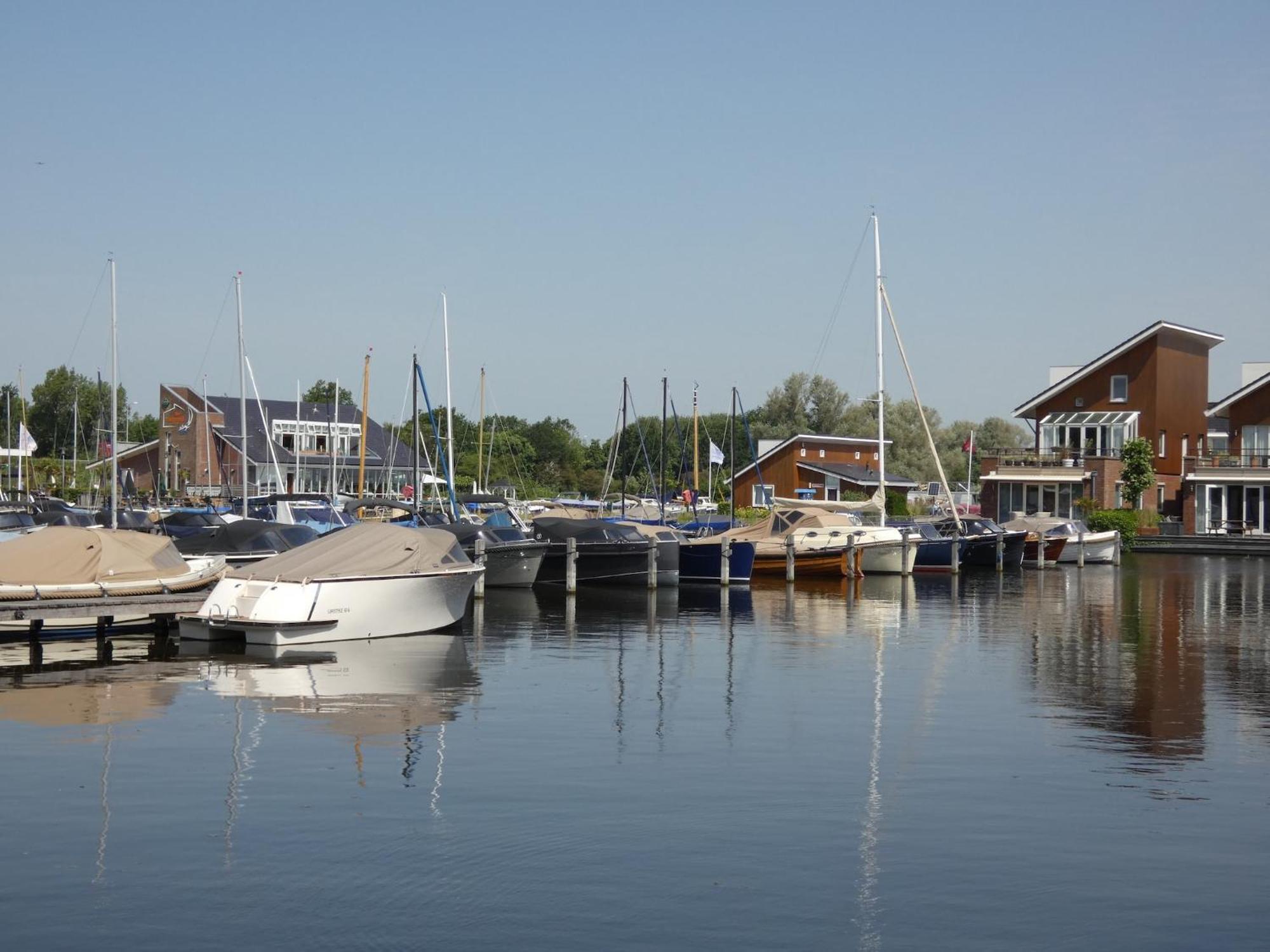 Lake-View Apartment Close To Amsterdam Uitgeest Esterno foto